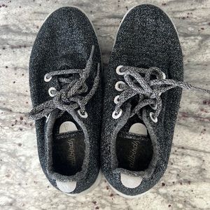 All birds gray Sz 7 shoes